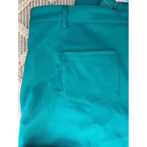 Adventure Time BMO Shortalls Plus Size 4X Hot Topic NWT Snags See Photos - Picture 5 of 9